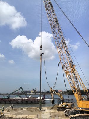 426 mm Diâmetro externo Vibroflot de alta potência com força centrífuga de 280 KN